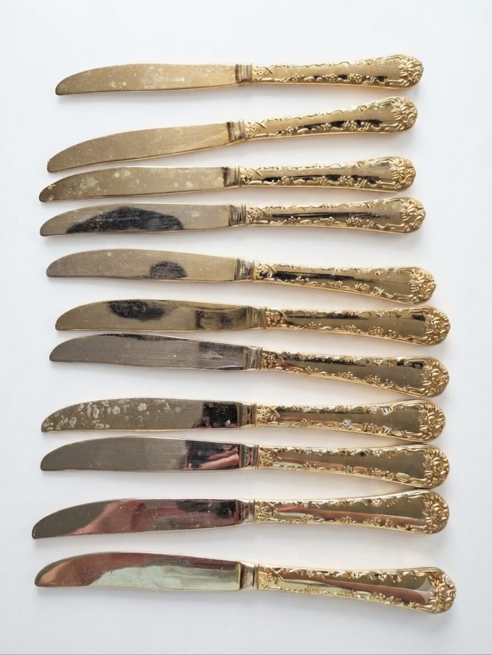 Vintage WM Rogers & Son Enchanted Rose Gold Plated Dinner Knives Set 11 Floral